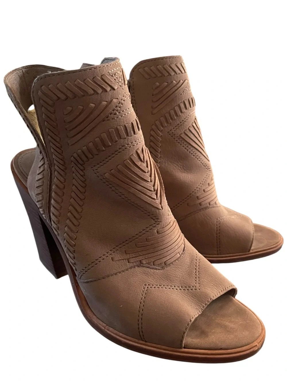 Vince Camuto Karinta Peep Toe Western Geometric Patterned Block Heel Booties 9